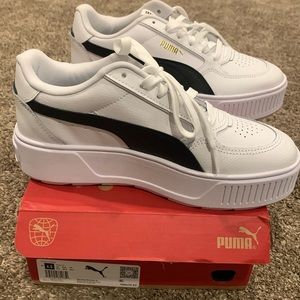 Puma Kids Sneakers in White and Black